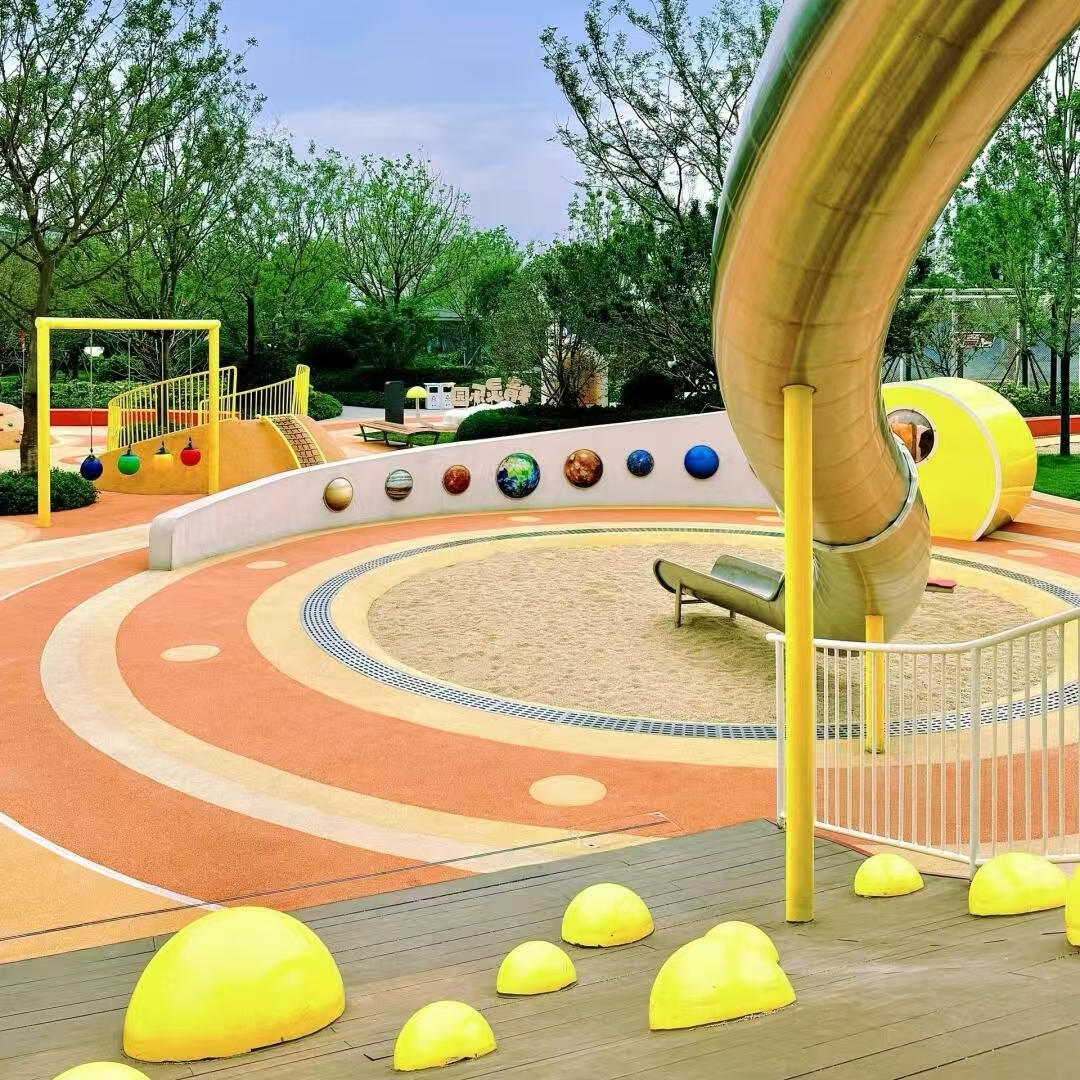 公園無(wú)動(dòng)力游樂(lè )設備的主題化設計趨勢